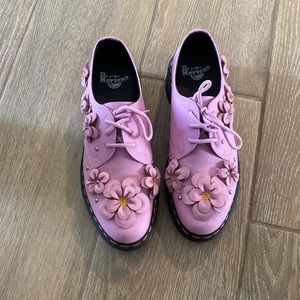 Doc Martens - Pink Flower Oxfords Sz 10 **NEVER WORN**
